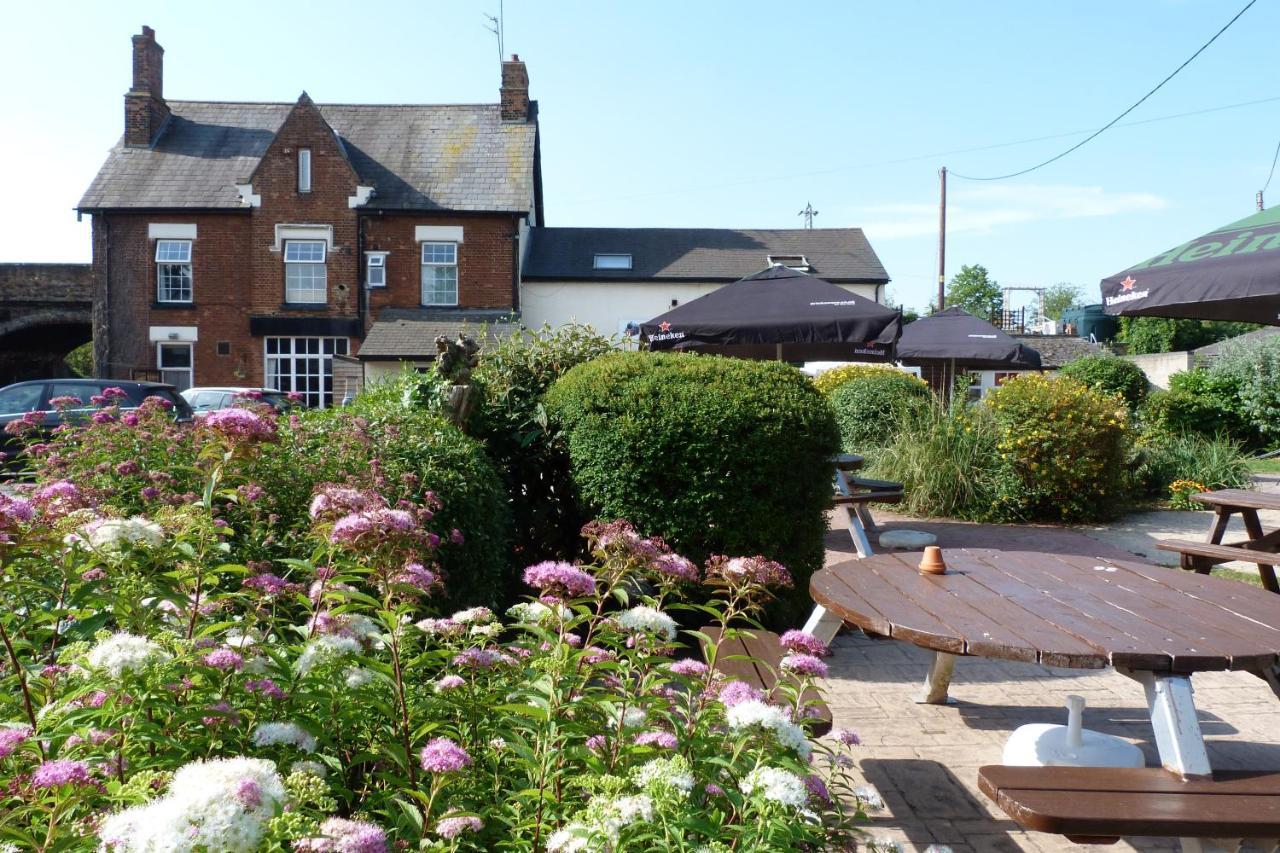 Railway Inn Culham Exterior foto